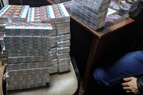На Волині затримали двох «туристів» із сигаретами в рюкзаках (фото)