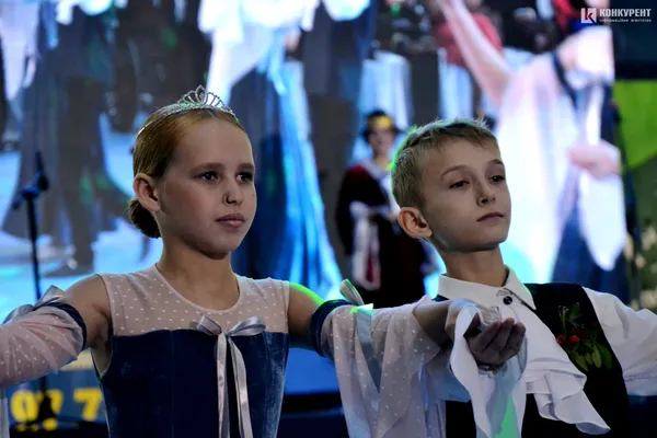У Луцьку відбувся бал для дітей та молоді з інвалідністю (фото)