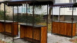 У Луцьку на Львівській встановили ятки для торгівлі городиною (фото)