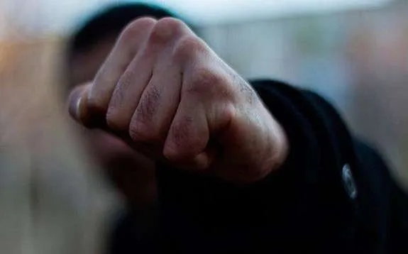 Побили та забрали сумку з грішми: на Волині вночі пограбували чоловіка