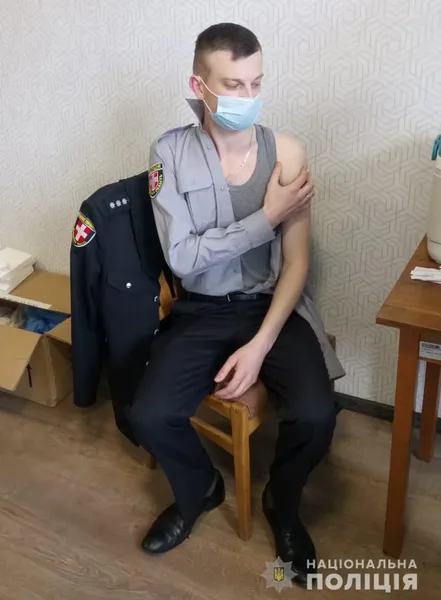 На Волині розпочала роботу мобільна бригада з вакцинації правоохоронців