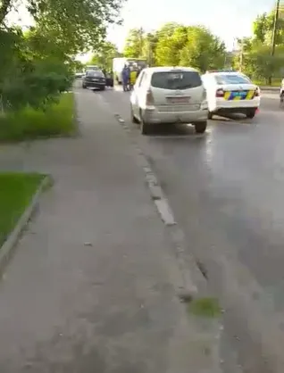 У Луцьку – ДТП у районі Вишкова: не розминулися автомобілі (фото)