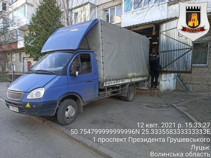 Молоді і Грушевського: в Луцьку оштрафували паркохамів (фото)