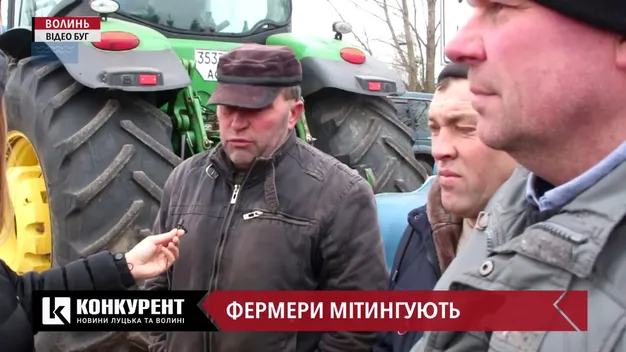 На Волині перекрили дорогу перед Устилугом (фото, відео)