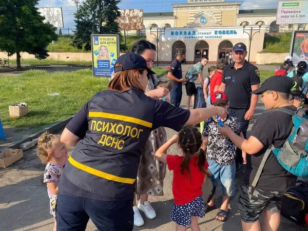 На Волинь прибув другий евакуаційний потяг з Харківської області (фото)