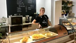 У Любешеві родина  створила пекарню в пам’ять про сина (фото)