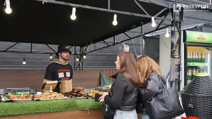 Як минув перший день ювілейного Food Fest у Луцьку (фото)