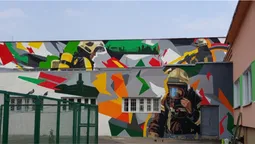 Стіни найбільшої пожежної частини в Україні прикрасили муралом (фото, відео)