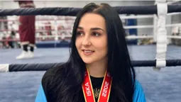 Перемогу присвятила загиблому брату: волинська прикордонниця стала чемпіонкою світу з кікбоксингу (фото)