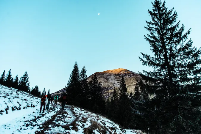 Луцький фотограф показав казкові світлини зимових Карпат (фото)