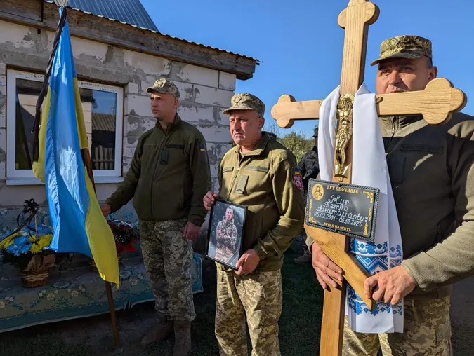 На Волині попрощалися із 24-річним захисником Петром Жуком (фото)