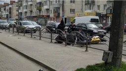 У Луцьку на Перемоги збили мотоцикліста (фото, оновлено)