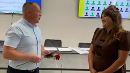 Народила та виховує 9 дітей: волинянку відзначили почесним званням «Мати-героїня» (фото)