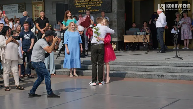 У Луцьку нагородили медалістів: як все було (дуже багато фото)
