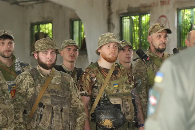 Воїнам «князівської» бригади вручили нагороди з нагоди Дня Конституції (фото)