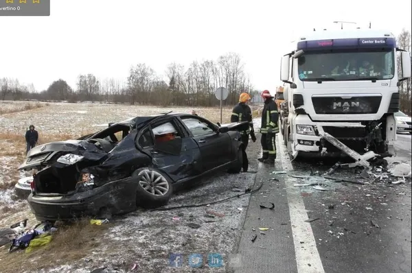 Погоня зі стріляниною: волиняни потрапили у жахливу аварію в Литві (фото)