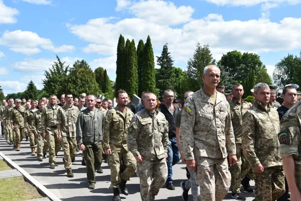 У Луцьку вшанували пам'ять бійців, які загинули в АТО (фото)
