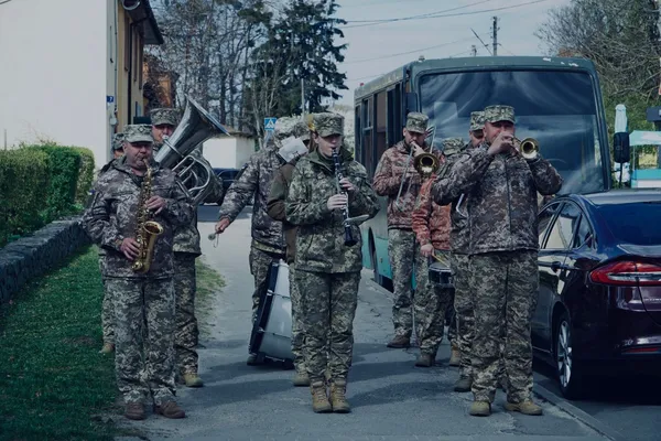 На Волині попрощалися із загиблим на фронті Героєм Валерієм Бойком (фото)