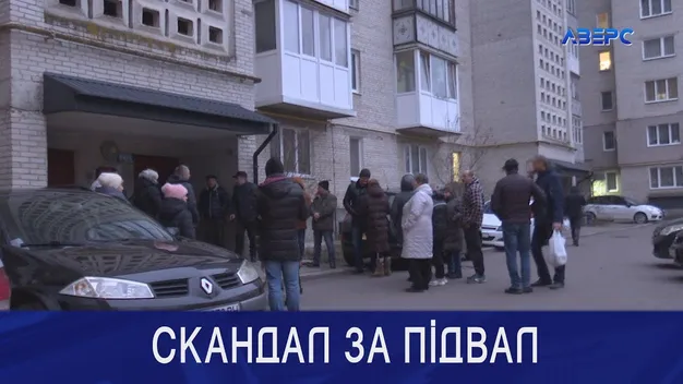 Замінили замки та роблять ремонт: у Луцьку приватизували бомбосховище (відео)