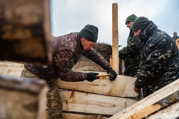 На Рівненщині зміцнюють оборонні позиції (фото)