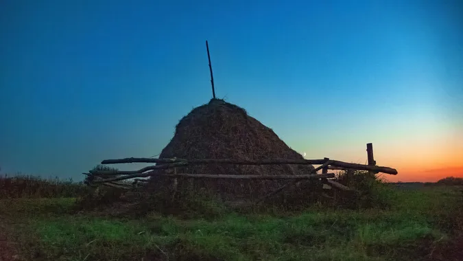 Магічний вечір на березі найдовшої річки Волині (фото)