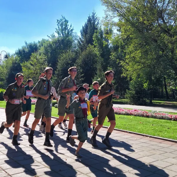 Луцькі пластуни взяли участь у забігу на підтримку поранених військових (фото)