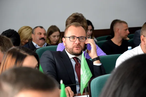Недопад розповів, чому Луцьк так і не придбав швейцарські тролейбуси