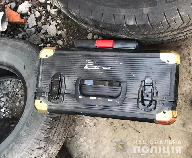 У Луцьку затримали крадія автомобільних коліс (фото)