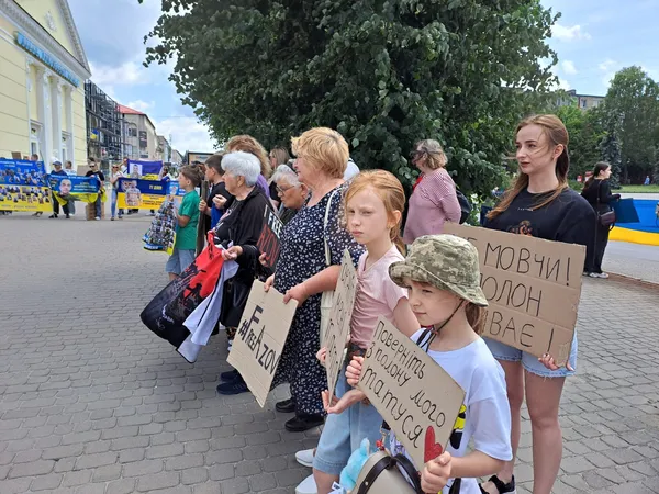 У Ковелі провели  акцію на підтримку військовополонених і зниклих безвісти (фото)