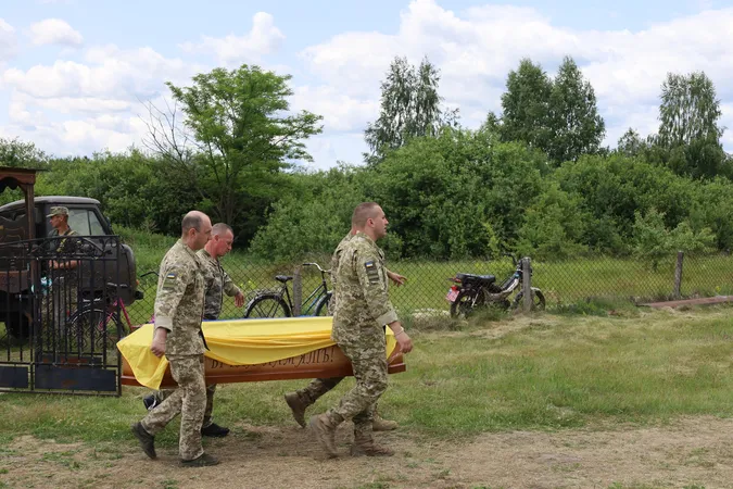 У громаді на Волині попрощалися із загиблим бійцем Василем Сущиком (фото)