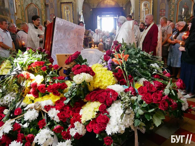 Очолював місто 20 років: Володимир попрощався з Петром Саганюком (фото)