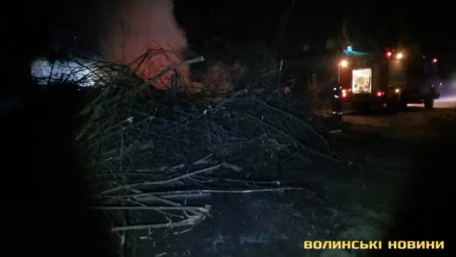 У Луцьку через недбалість спалахнуло дві пожежі