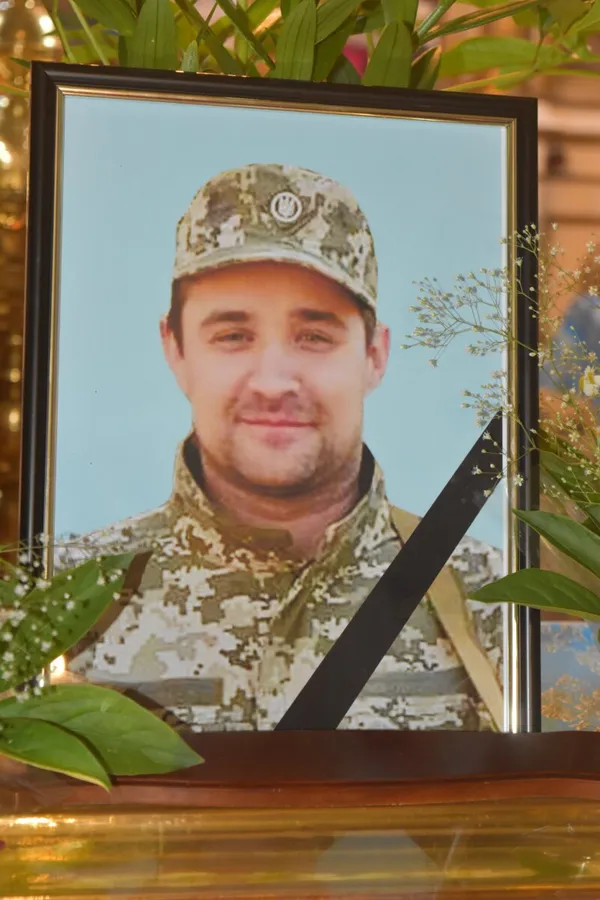На Волині попрощалися з молодим Героєм (фото)