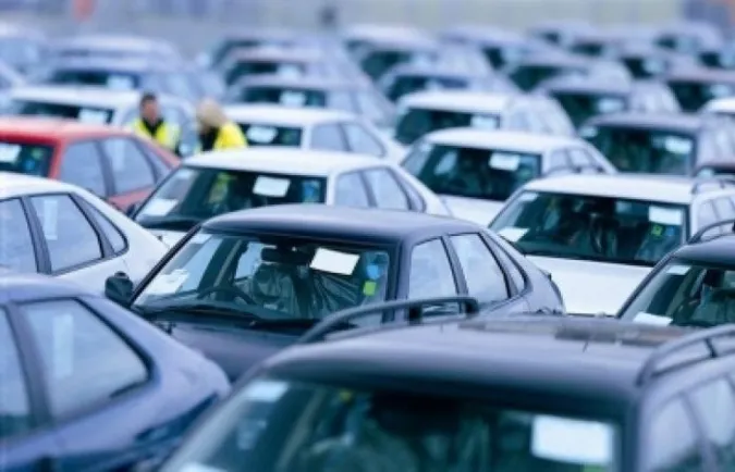 Як зекономити на акцизі при купівлі вживаних автівок на митниці