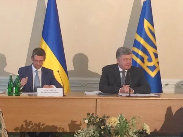 Вважаю недопустимими черги на «Ягодині», – Порошенко