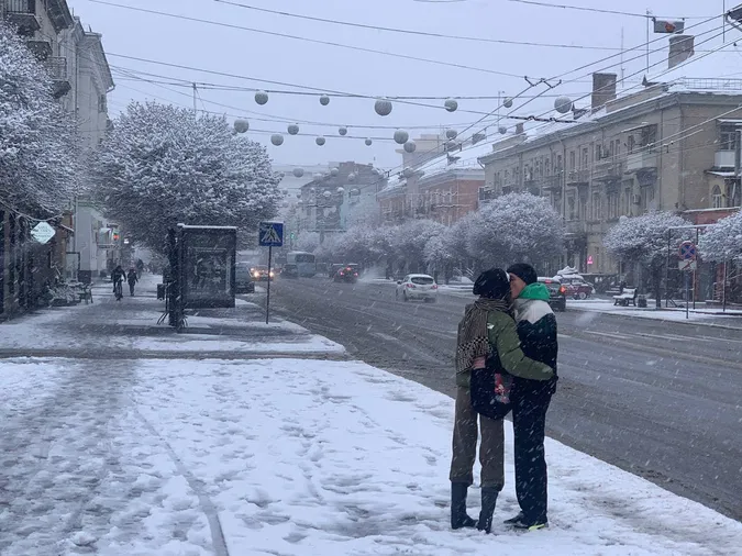 Хмарно та зі снігом: погода у Луцьку на п'ятницю, 1 грудня