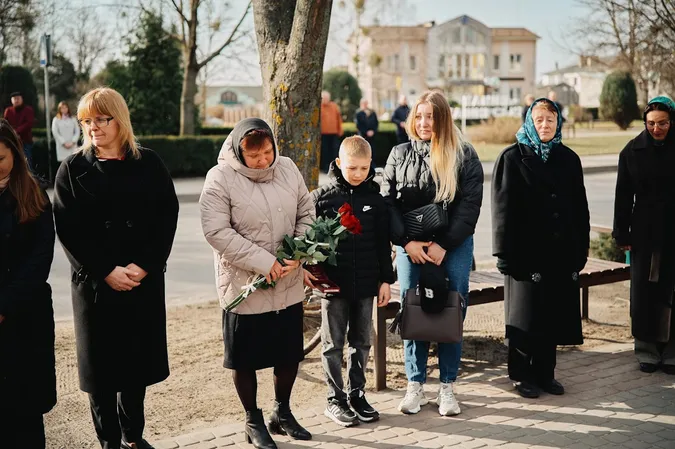 Родині загиблого воїна з Волині Віктора Карпука передали державну нагороду