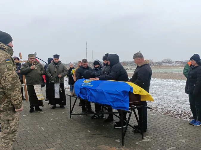 На Волині попрощалися із 22-річним воїном Олександром Трельом (фото)
