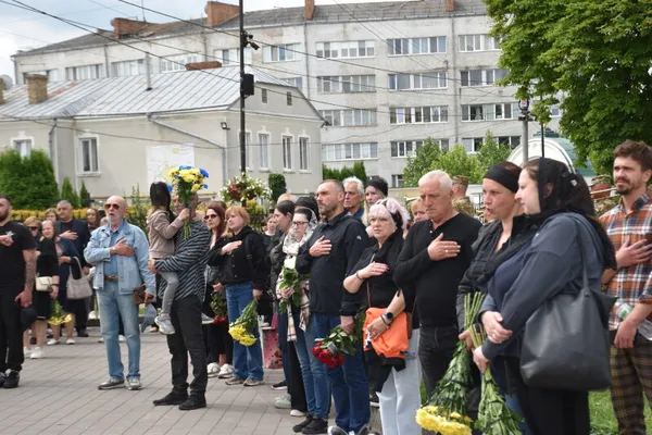 У Луцьку попрощались із Героями Андрієм Кравчуком та Романом Смалем (фото)