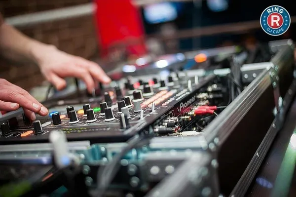 Місця щасливих людей: «Ring Dj Cafe» – 5 років (фото)*