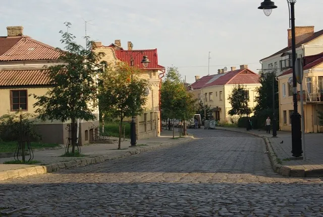 Місто прокидається