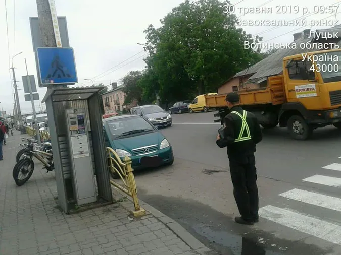 У Луцьку на «автохамів» оформили півтори тисячі постанов (фото)