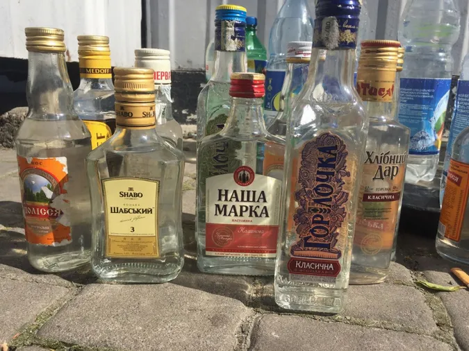 На луцькому ринку незаконно продавали алкоголь