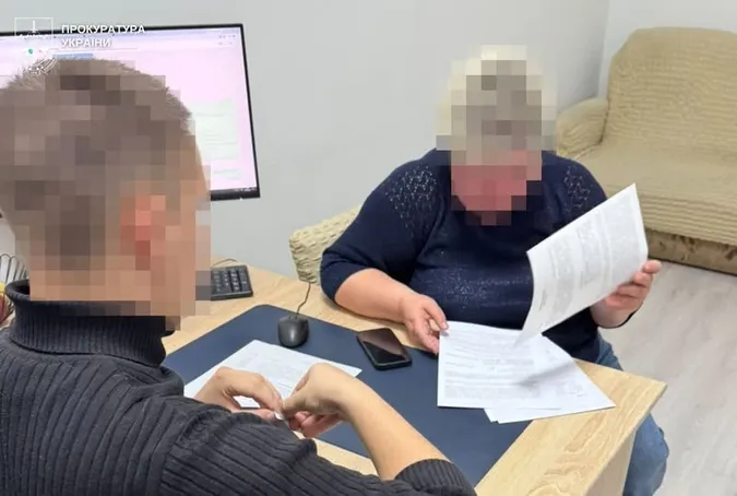 На Львівщині помічниця вихователя побила 2-річну дівчинку