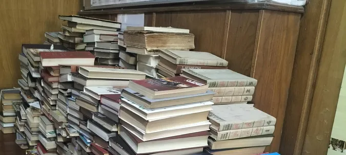 У Луцьку продовжують збирати російськомовні книжки на макулатуру для потреб ЗСУ