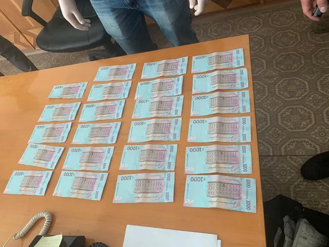 Відкат за вугілля: посадовці нововолинської шахти «намутили» собі понад 60 тисяч гривень (оновлено)