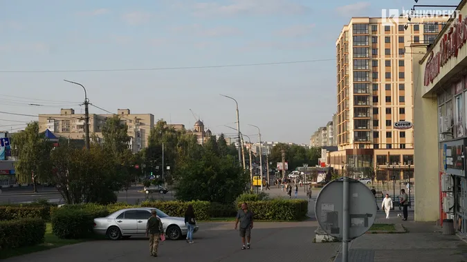 Осінь у Луцьку: ранок на 33-му (фото)