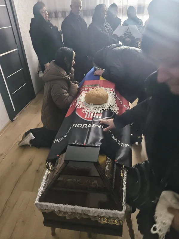 Через 3 роки після загибелі: на Волині попрощалися з 48-річним воїном Віктором Михальчуком (фото)