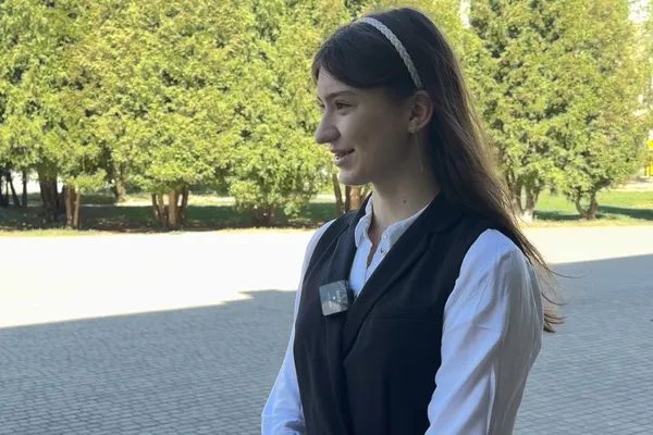 «Хочеться, щоб нами любувалися»: як луцькі школярі готуються до випускного дзвоника (фото, відео)