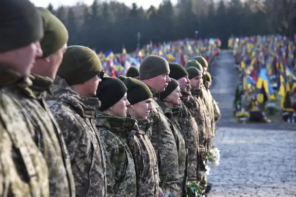 1000 днів великої війни: у Луцьку вшанували памʼять загиблих прикордонників (фото)